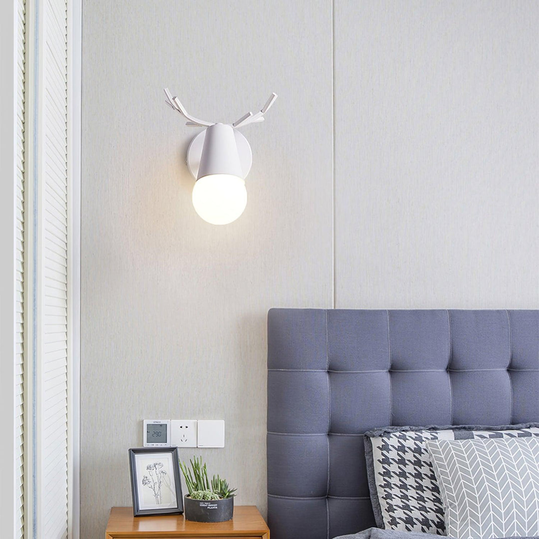 Yeknu Antler Wall Lamp - Vakkerlight