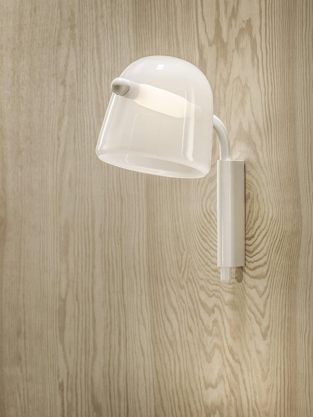 Mona Wall Lamp - Vakkerlight